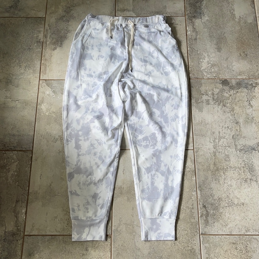 New lightweight sweats
